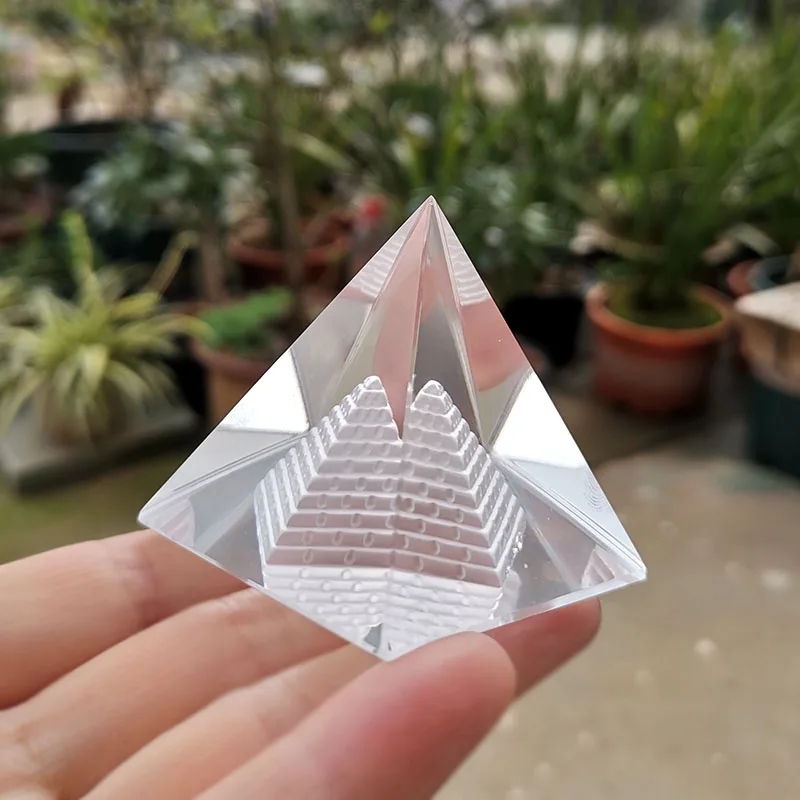 Home Decor Egypt - Energieheilende Hohlkristall Ägyptische Pyramide Figur Glas